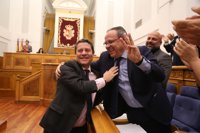 Page y Ruiz Molina celebran la aprobación, esta vez sí con el aplauso de García Molina