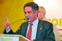 Revilla dice que "la operación" de Rajoy en Cataluña ha sido un "fracaso"