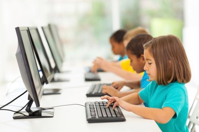 Noves tecnologies a l'aula