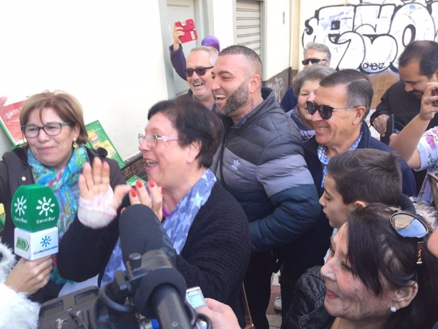 Premiadas lotería de navidad 'Gordo0 2017 calle marmoles la biznaga málaga