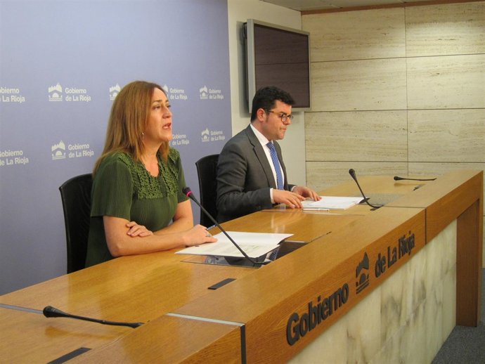                                Begoña Martínez Arregui Y Alfonso Domínguez