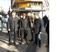 Fernando Alonso inaugura el primer paso de cebra con recaudación de las carreras solidarias en Siero