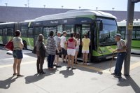 Cabildo y Ayuntamiento de Santa Cruz firman un convenio que garantiza el servicio urbano de Titsa