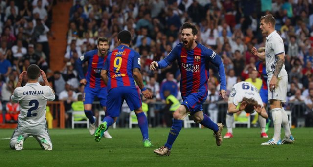 Messi celebra el 2-3 del año pasado en el descuento ante el Real Madrid