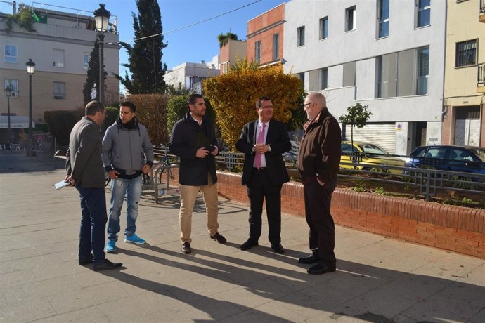Plaza José Luis Vila. Nota De Prensa Y Fotografía.