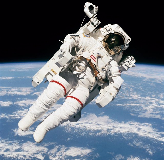 Fallece El Astronauta Bruce McCandless, Protagonista De Una De Las ...