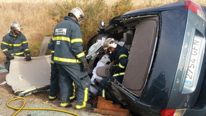 Bomberos. Accidente Tráfico A 371. Espera. 13.10.17.