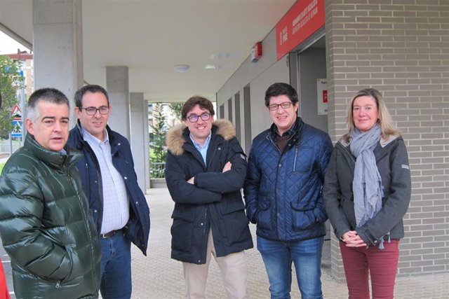 Eneko Andueza y representantes del PSE-EE     