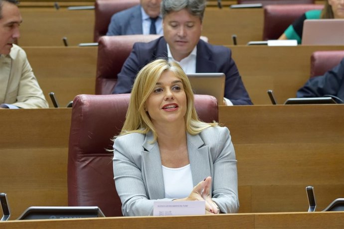 La 'popular' en la bancada de las Corts
