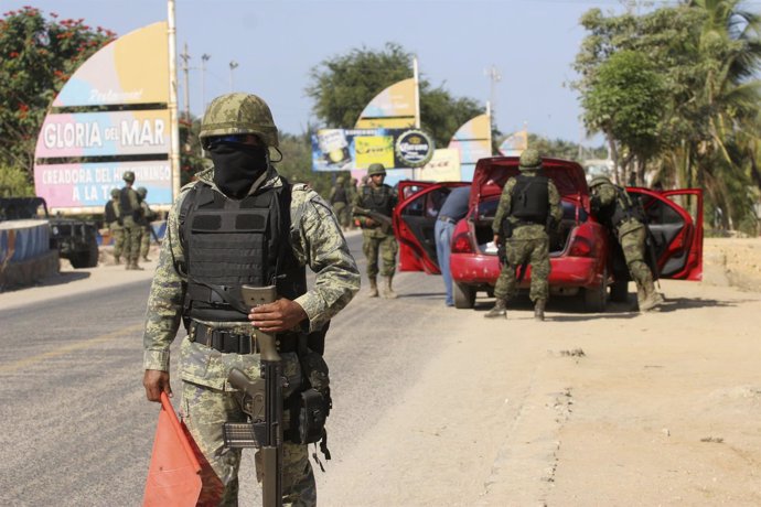 Militares mexicanos.