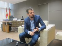 Tudanca cree que es "imprescindible" reformar la Constitución