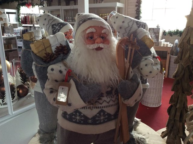 Navidad, fiestas navideñas, adornos, regalos, Papá Noel