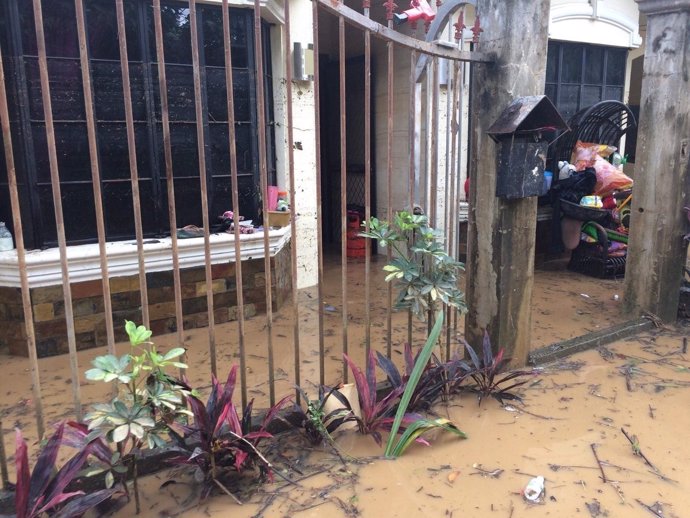 Una vivienda inundada por el tifón 'Vinta' en la localidad de Cagayán de Oro