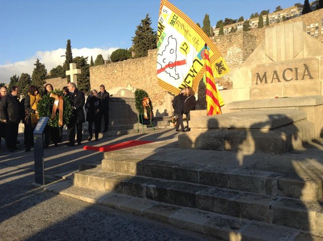 Ofrenda de JuntsxCat en la tumba de Francesc Macià