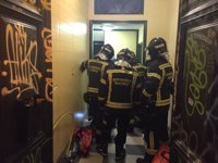 Los cuatro heridos tras descolgarse un ascensor siguen ingresados en estado grave aunque estables