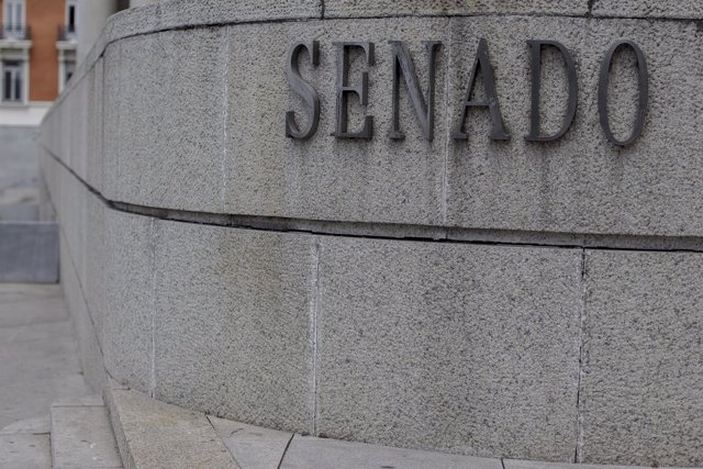 Fachada del Senado de España