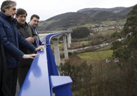 De la Serna asiste a la puesta en servicio del tramo Doriga-Cornellana de la autovía A-63