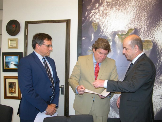 Adrián Mendoza junto a Gabriel Mato y Pedro Ortega (foto de archivo)