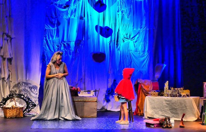 El Teatro Arbolé se convierte en el 'Desván de los hermanos Grimm'
