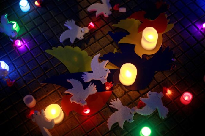 Vigilia por el asesinato de una mujer en Cartagena