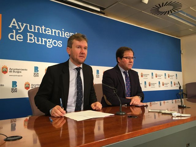 El alcalde de Burgos junto al concejal Salvador de Foronda
