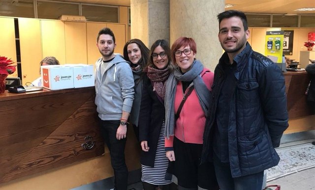 Joves PV - Compromís envía carbón al Gobierno