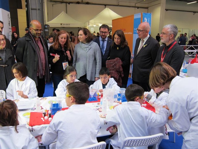  A.Colau, I.Genovès, M.Budó, C.Serrallonga Y R.Soley, En La Ciutat Dels Somnis