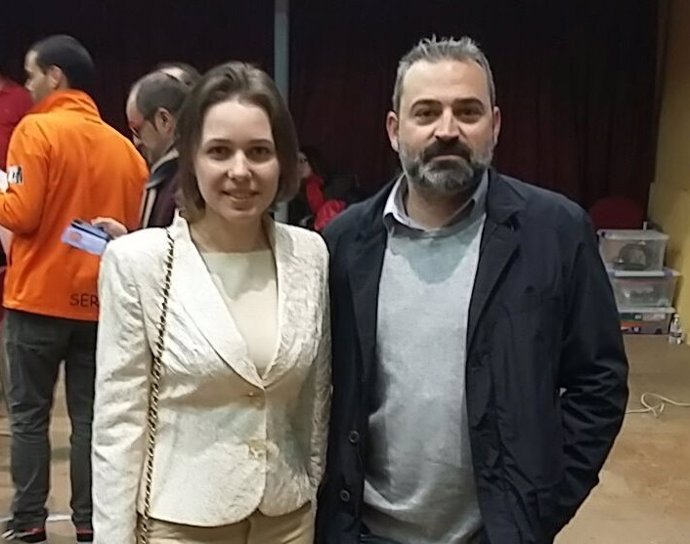 Del concejal de Deportes, José Manuel Mora, junto a Mariya Muzychuk,