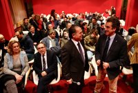 Martín aplaude el "espíritu emprendedor" de Torrelavega