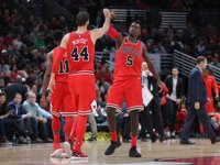 Mirotic se impone a Willy y Abrines a Ibaka