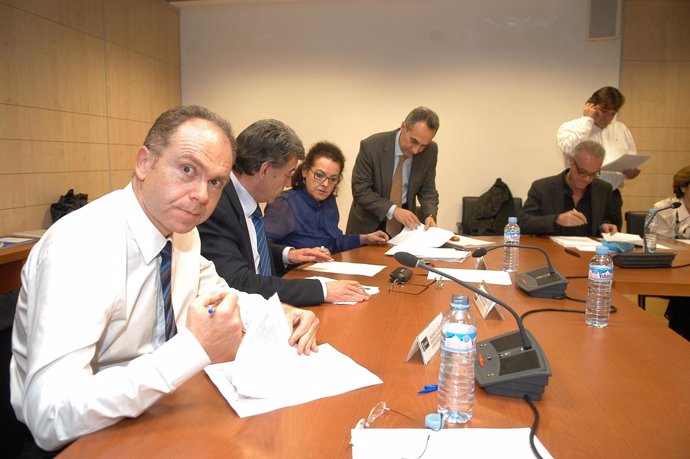 Juan Bravo Y Los Sindicatos Firman Un Acuerdo