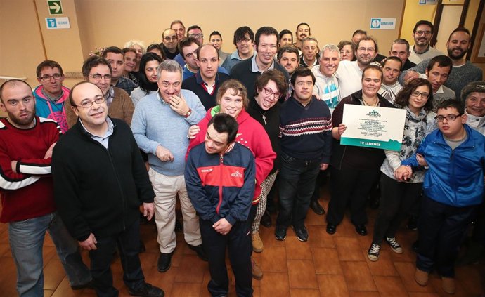 Emilio León con la asociación.