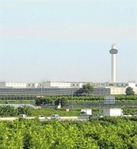 Dos reclusos prenden fuego a la vez a sus celdas en Picassent y tienen que ser rescatados por los funcionarios