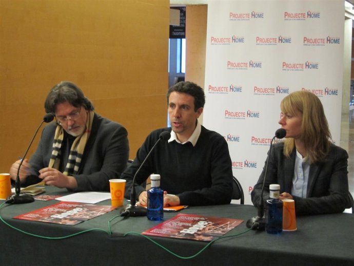 M.Valdivieso, O.Esculies y S.Algarra, en la rueda de prensa de Projecte Home