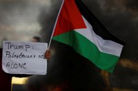 Miles de palestinos protestan en Gaza y Cisjordania contra el reconocimiento de Jerusalén