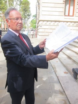 Miguel Bernad (Manos Limpias)
