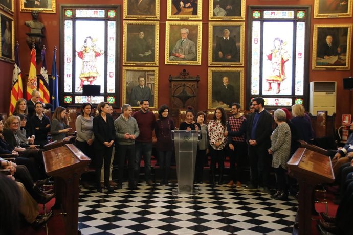 Homenaje a los funcionarios de Cort que se han jubilado en 2017