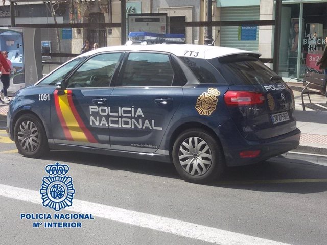 Coche de Policía Nacional en Granada