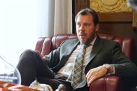 Puente asegura que le da "vergüenza" que exministros del PSOE "se metan en el lobby" de la gestión privada del agua