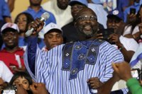 Weah promete trabajar contra la corrupción y "mejorar la vida" de la población de Liberia