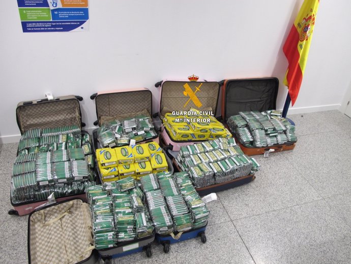 Tabaco de contrabando intervenido en el aeropuerto de Málaga