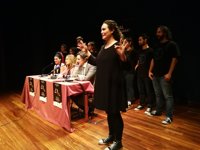 El Teatro Barakaldo acoge este martes 'Arymux', un espectáculo que fusiona danza y lengua de signos