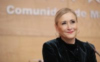 Cifuentes dice que Aguirre no se lo puso "fácil" en campaña de 2015 y quiere repetir en 2019 para que valoren su gestión