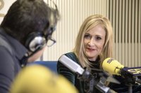 Cifuentes cree que Rajoy hizo "lo que tenía que hacer" y admite el "desgaste" de gobernar