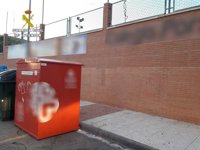 Investigadas dos personas por sustraer presuntamente ropa de un contenedor de recogida de una ONG