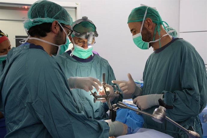 Vall d'Hebron usa cirurgia robòtica per operar apnea obstructiva del somni