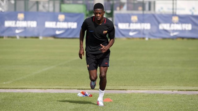 Ousmane Dembélé entrenando con el Barcelona