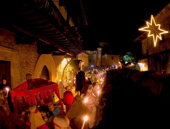 Llegada de la Cabalgata a la colegiata