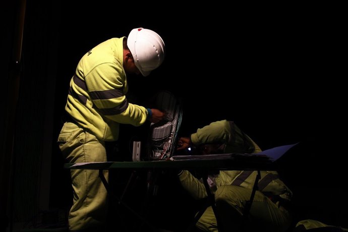 Obrero, obreros, trabajador, trabajando, trabajar, paro, parado, desempleo