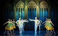 El ballet del Teatro de Bolshói interpreta El Lago de los Cisnes en Salamanca